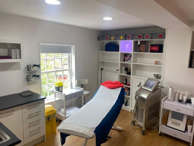 Sally Wagstaff Aesthetics Banner